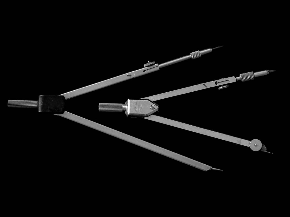 Infographic showing historical vs modern compass designs with key components labeled: pivot arm, scribing arm, adjustment bolt, and lead holder